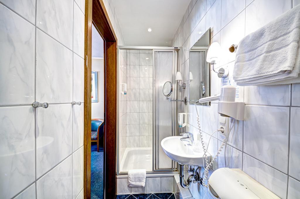 Hotel Alt Montjoie Extérieur photo