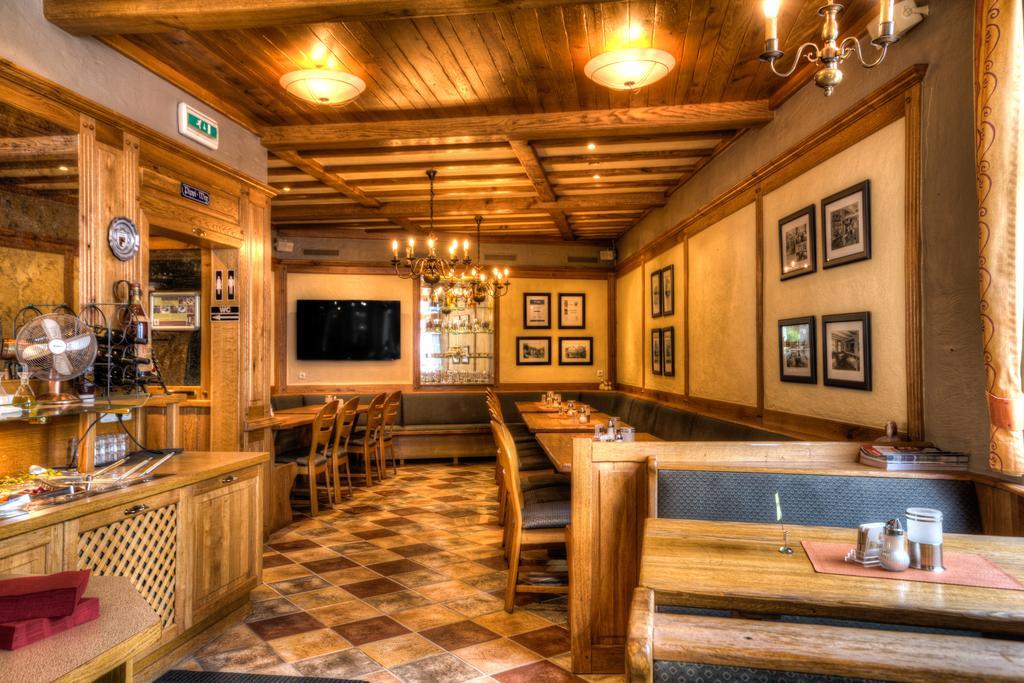Hotel Alt Montjoie Extérieur photo